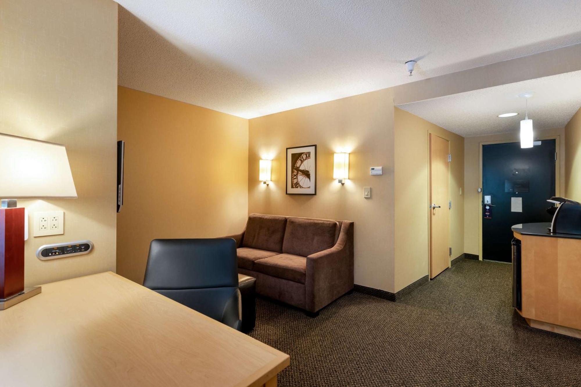 Doubletree By Hilton Hotel Savannah Airport Eksteriør billede